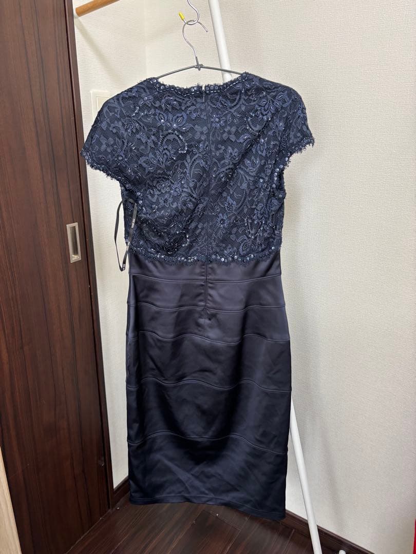 TADASHI SHOJI ネイビー タイトドレス サイズ4