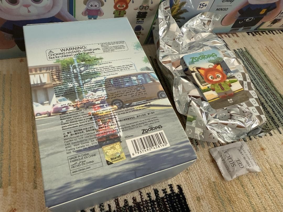 【♡】MINISO ディズニー　ズートピア ニック私服➕ジュディ私服