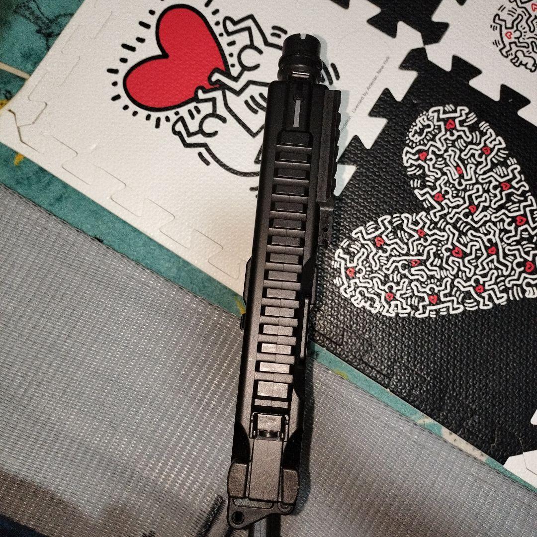 ブラック サブマシンガン ストック付き