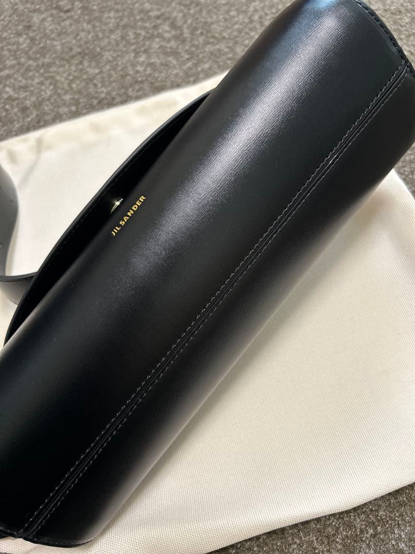 JIL SANDER ジルサンダー　カンノーロ　ブラックレザーショルダーバッグ