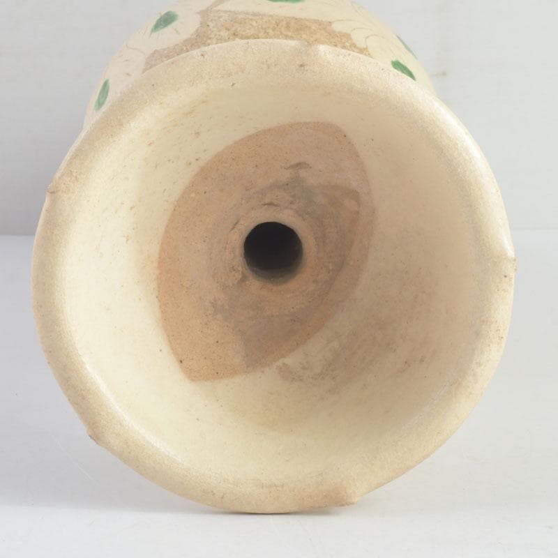 中国 遼白地緑彩刻花卉文 輪花口瓶 C 9243A - メルカリ