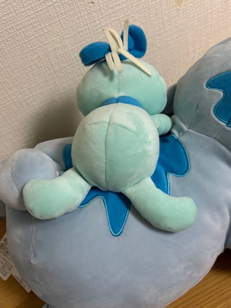 スティッチ スクランプ　抱き枕　ディズニーストア