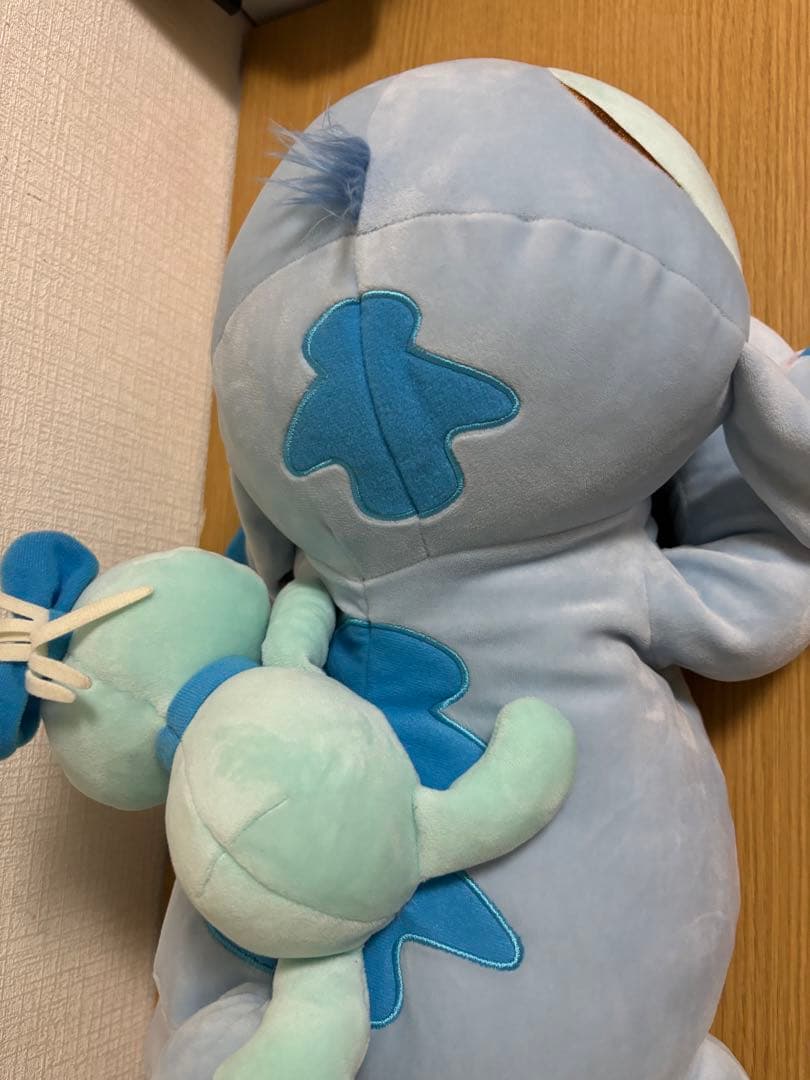 スティッチ スクランプ　抱き枕　ディズニーストア