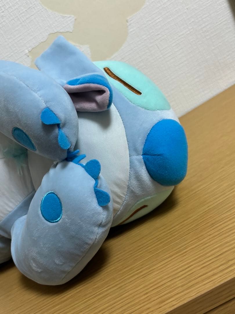 スティッチ スクランプ　抱き枕　ディズニーストア