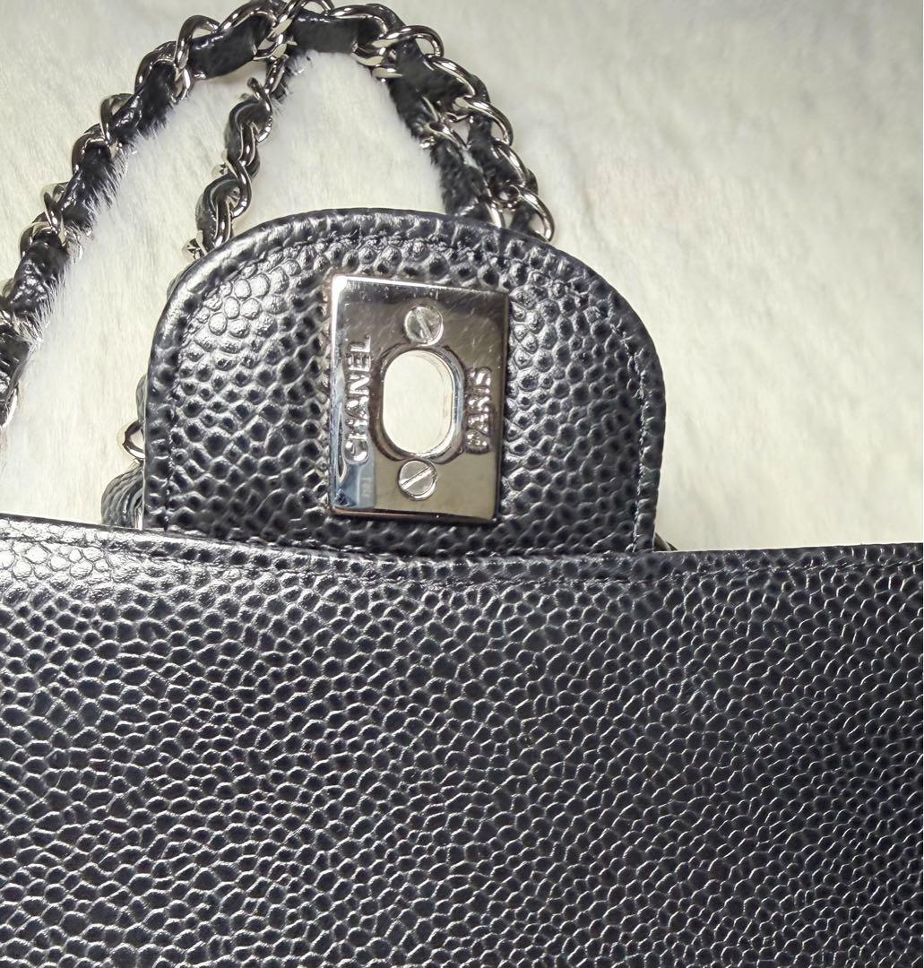 ほぼ新品 CHANEL クラシック マトラッセ25 黒シルバー金具キャビアスキン