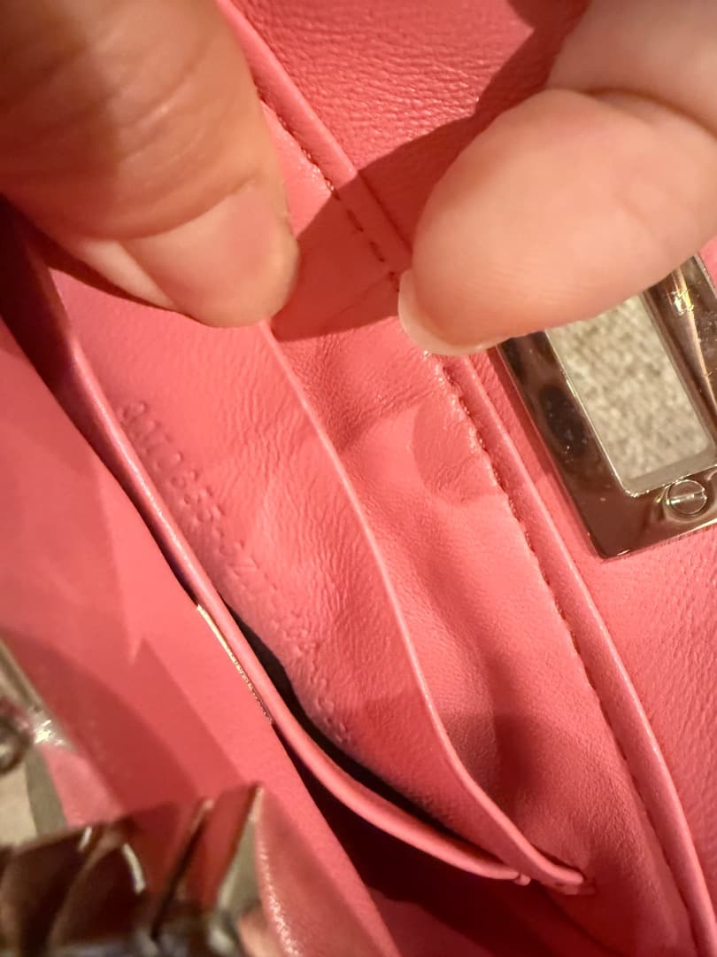 お*K様 FENDI ビジュー付きパーティーバッグ ピンク