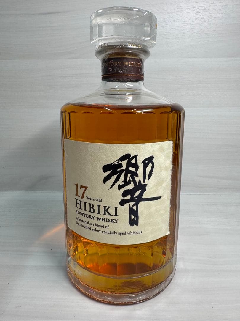 サントリーウィスキー響17年新品 未開封　外箱付き 新品 サントリー ウィスキー 響 17年 700ml 箱あり 新品未開封 Amazon