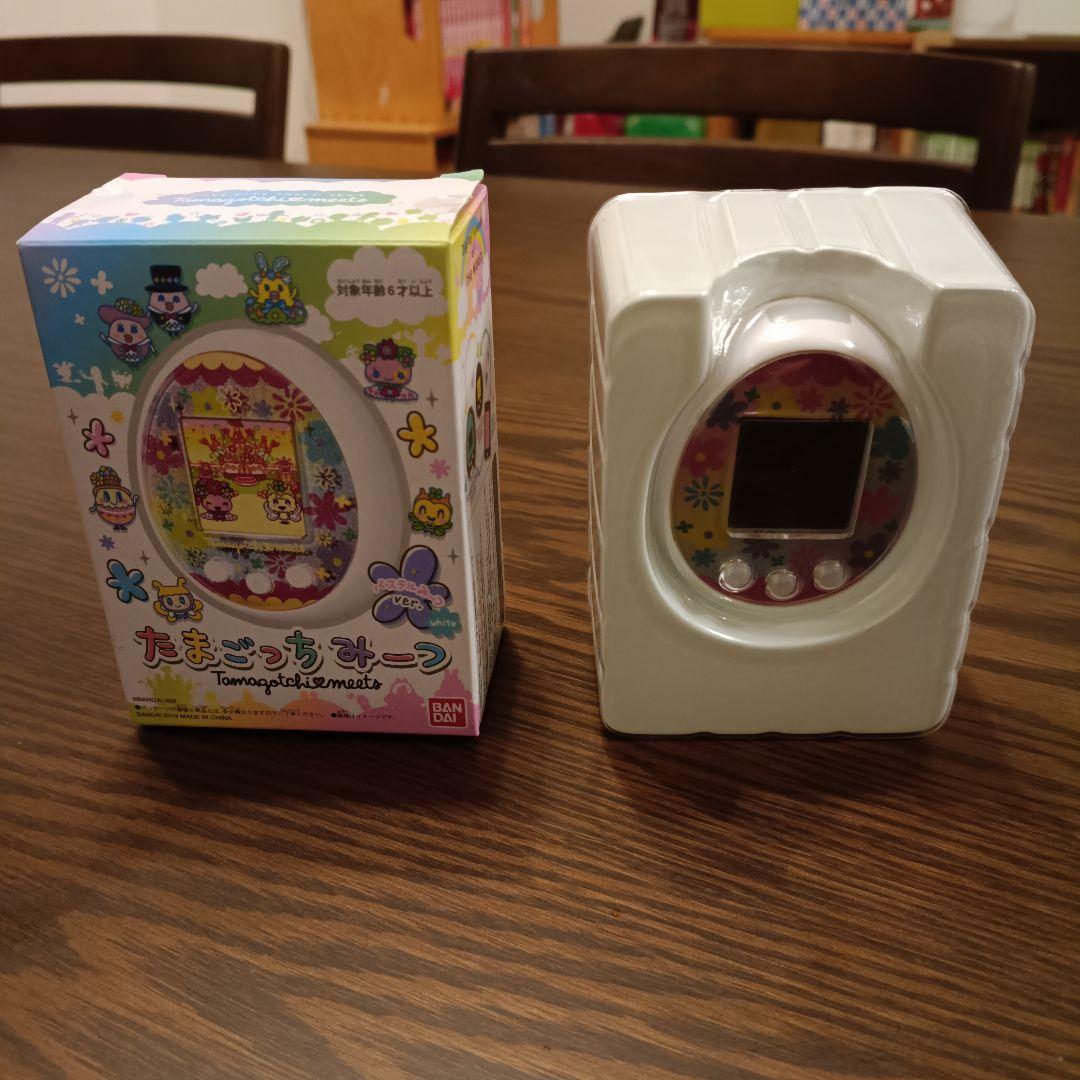 BANDAI たまごっちみーつ ホワイト