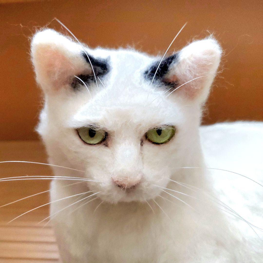 羊毛フェルト 猫 キジシロ猫さん キジ白 ねこ ネコ 猫フィギュア
