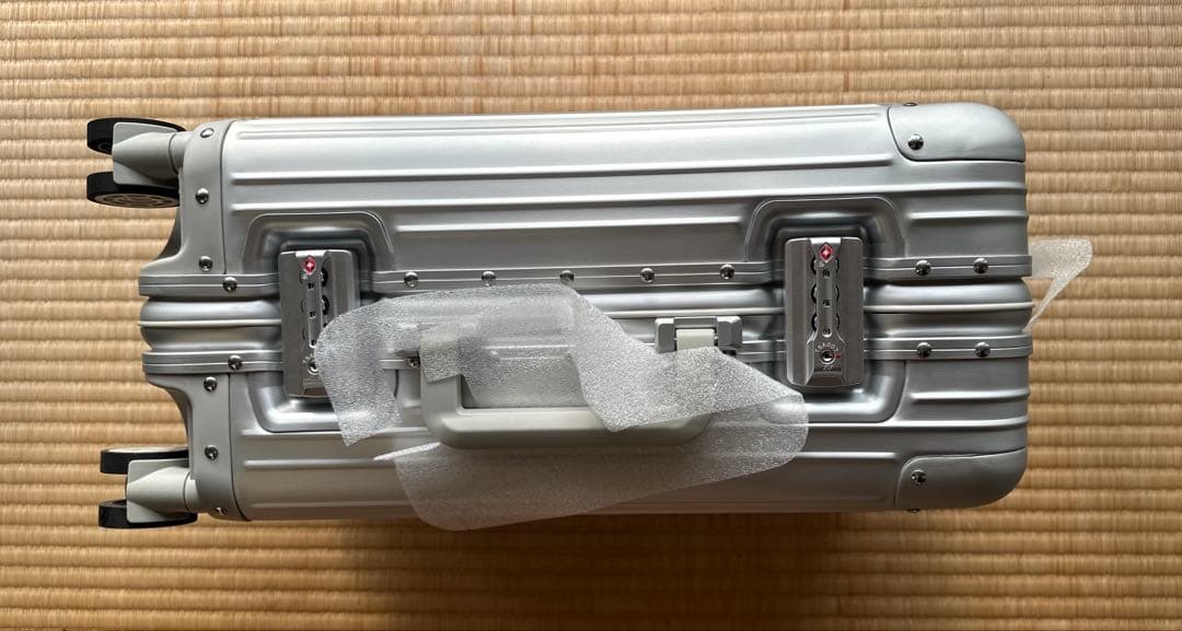 Mercedes Benz アルミスーツケース 32L 4輪 TSAロック搭載