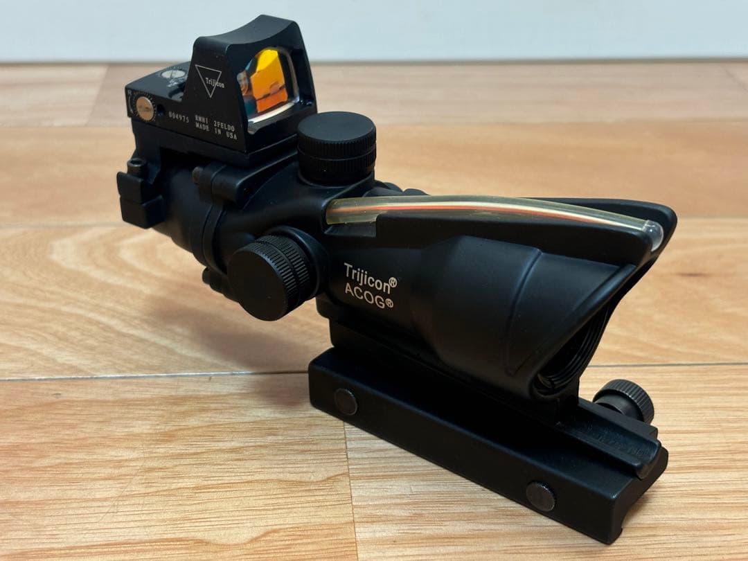 Trijiconタイプ ACOG TA31RCO 4×32 自動調光 ジャンク