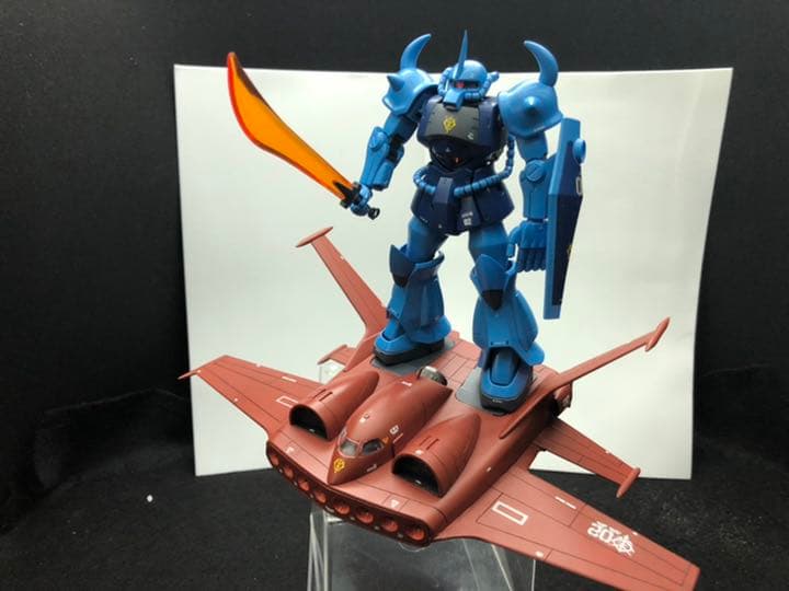 旧キットのドダイとリバイブ版グフ完成品