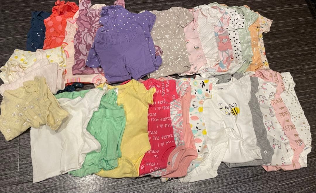 美品！アメリカブランドベビー服セット　カーターズ