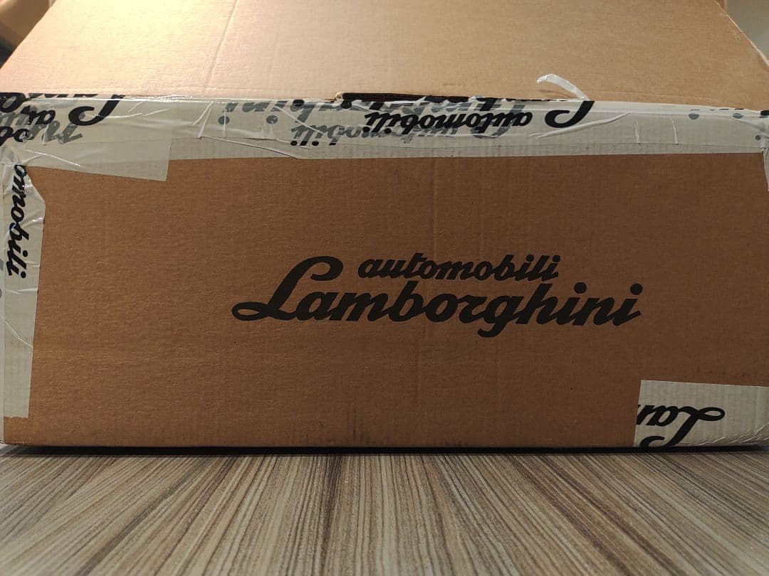 Lamborghini Urus 1/18 グリーン　精密模型