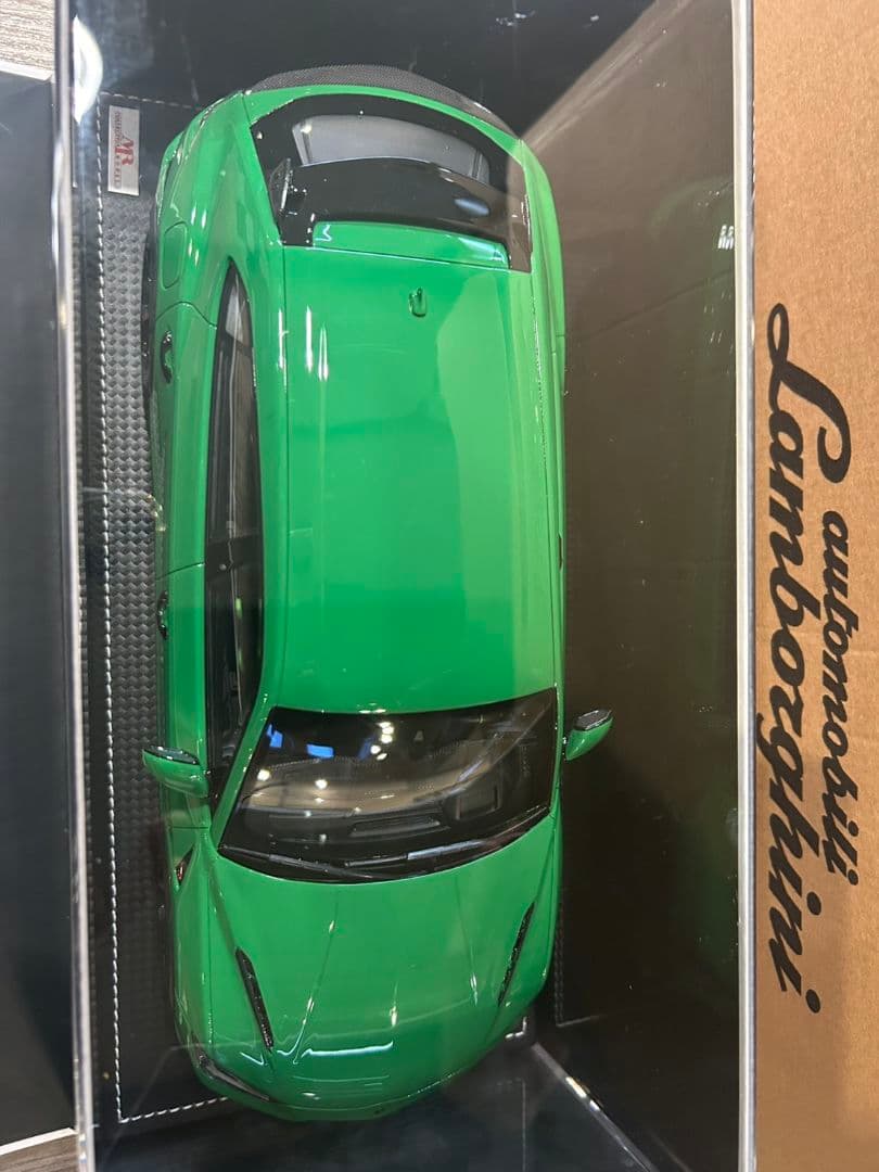Lamborghini Urus 1/18 グリーン　精密模型