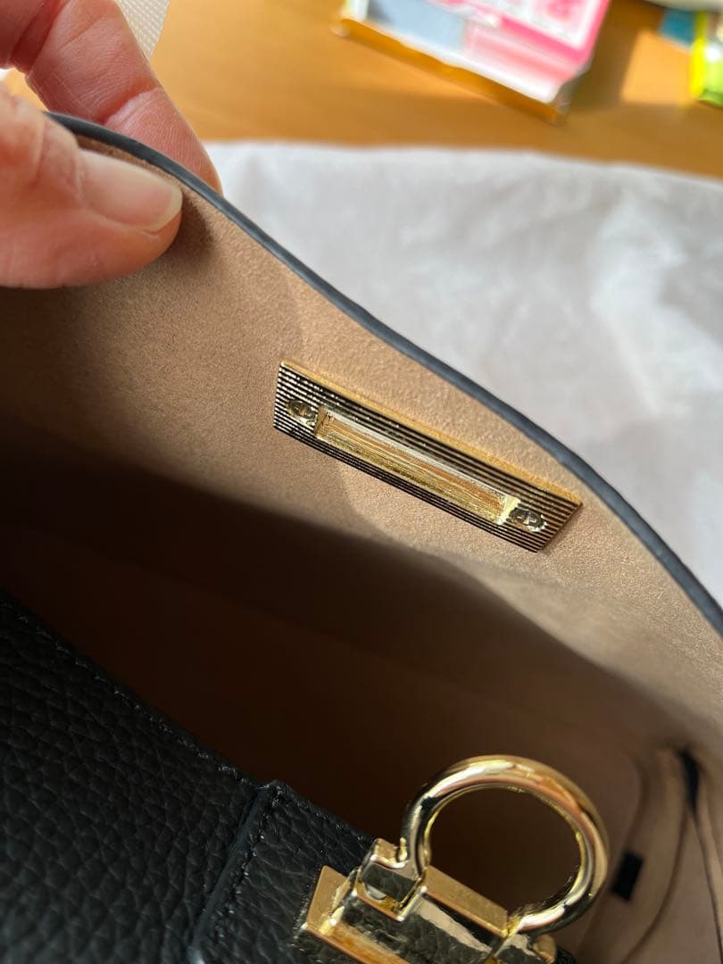 ヘイニ　第3世代 マロエ 本革 ハンドバッグ 2way トートバッグ ショルダー