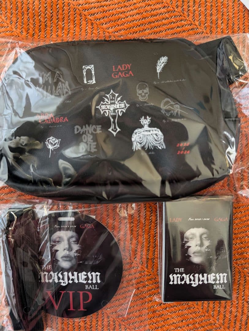 Lady gaga THE MAYHEM BALL VIPグッズ - メルカリ