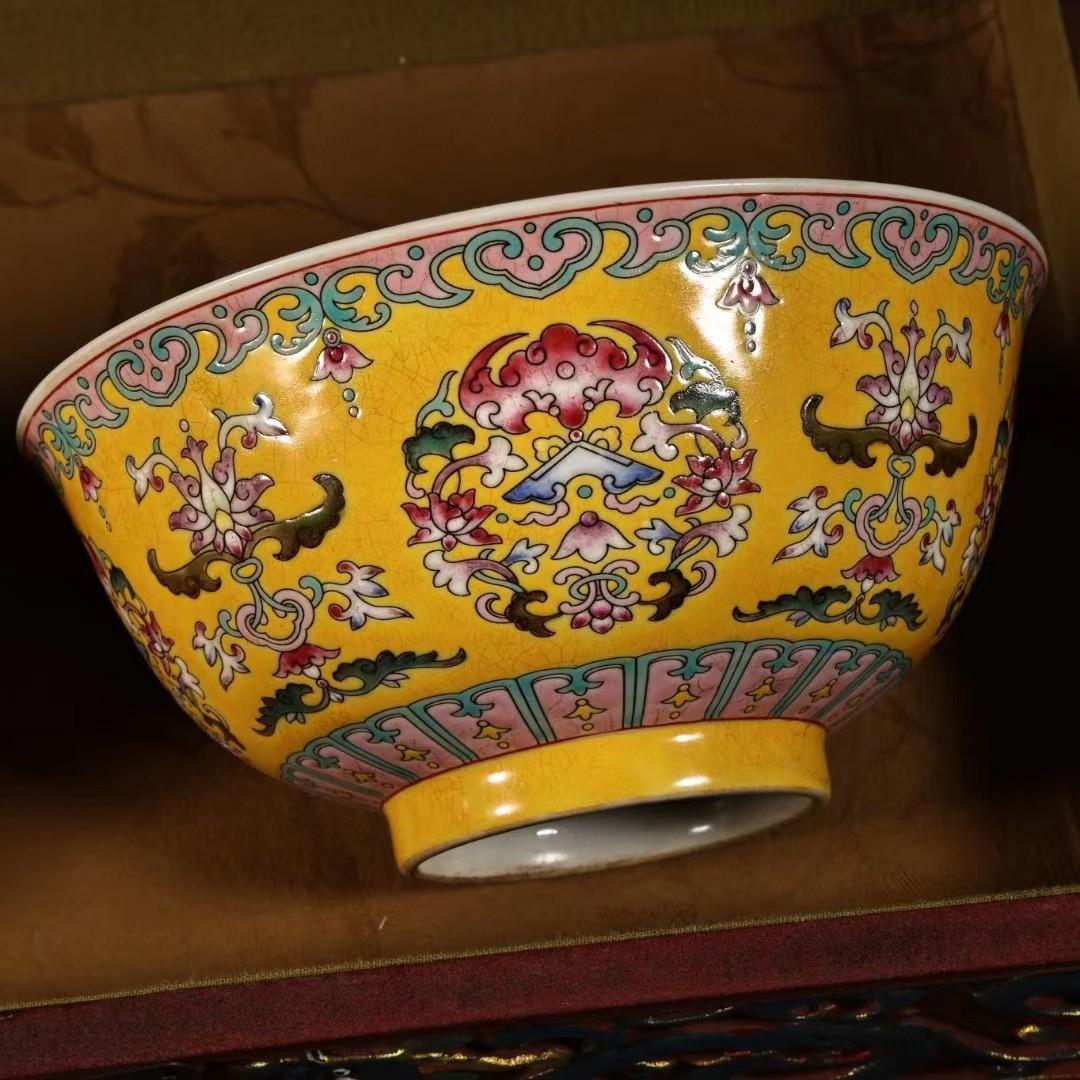 中国古美術・珍品旧蔵・七宝彩磁器の碗セット・茶碗・純手描き・箱付・置物・文房具