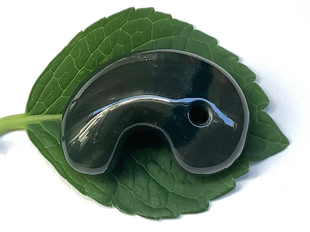 ✳抜群肌紋様‼️最低150.以上の品‼️花仙山瑪瑙 出雲勾玉