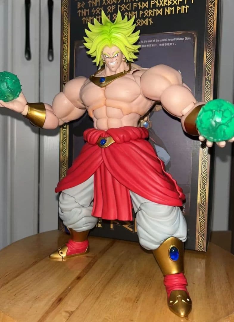 海外限定ブロリースーパーサイヤ人s.h.figuarts 同サイズ