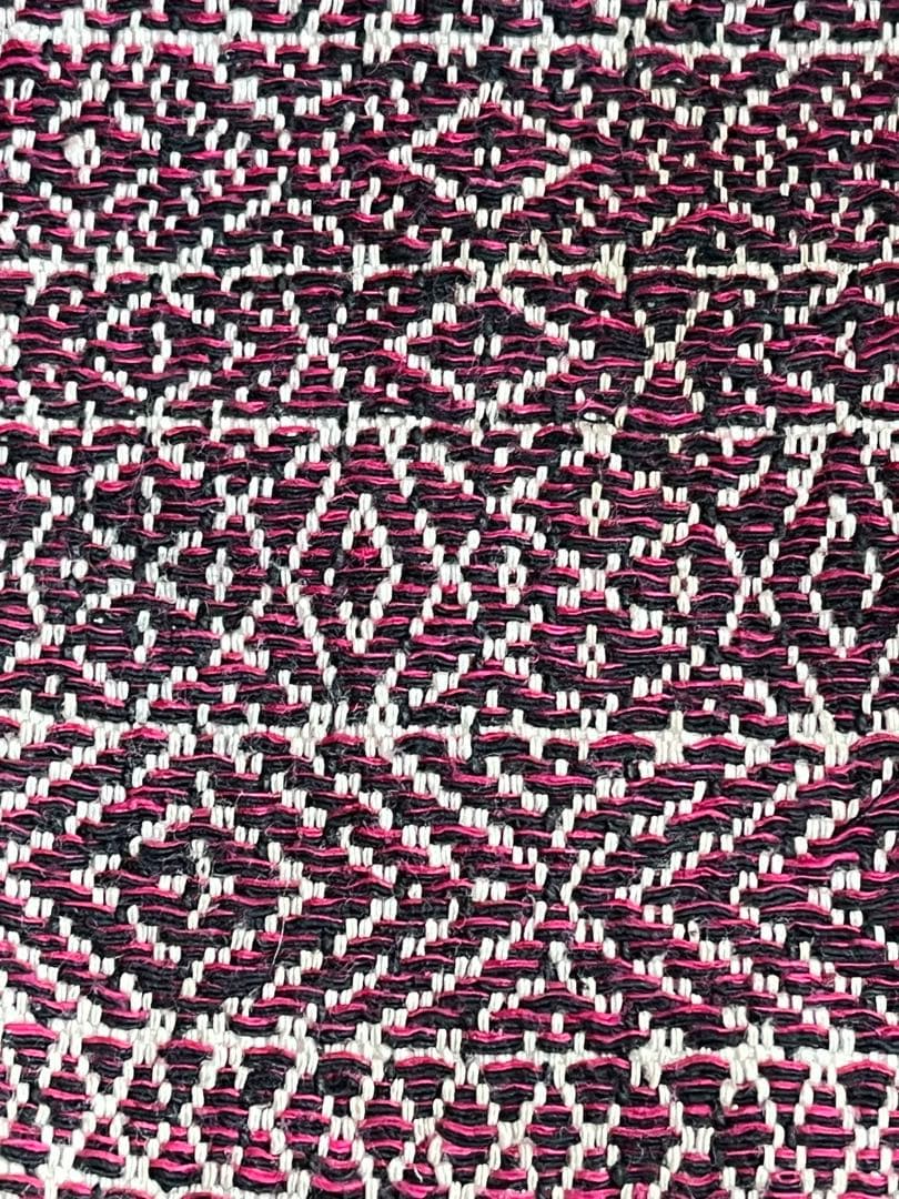 ミャンマー(旧ビルマ) チン族 片面縫い取り織り 肩掛け布 ①