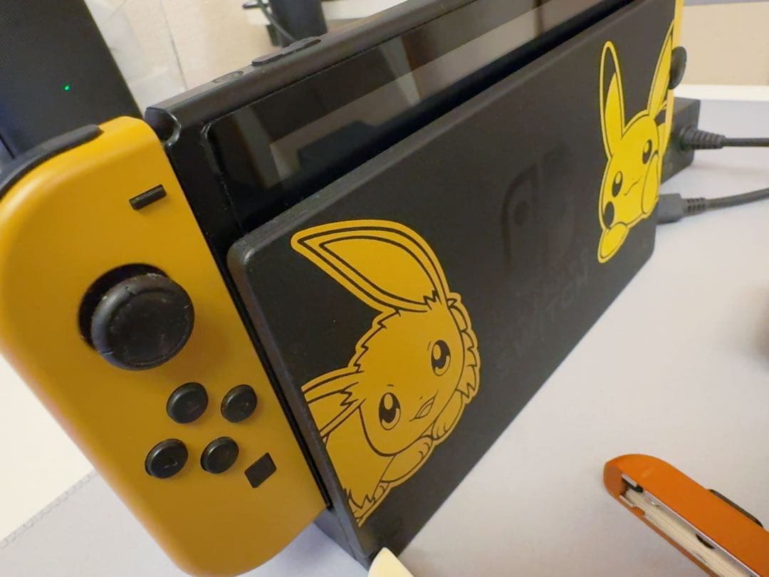 【限定モデル】Nintendo Switch ポケモン ピカチュウ＆イーブイ