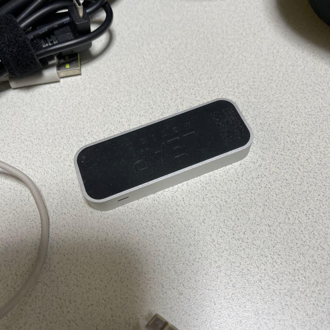 Looking Glass LKG-2K LEAP Motion付属モデル