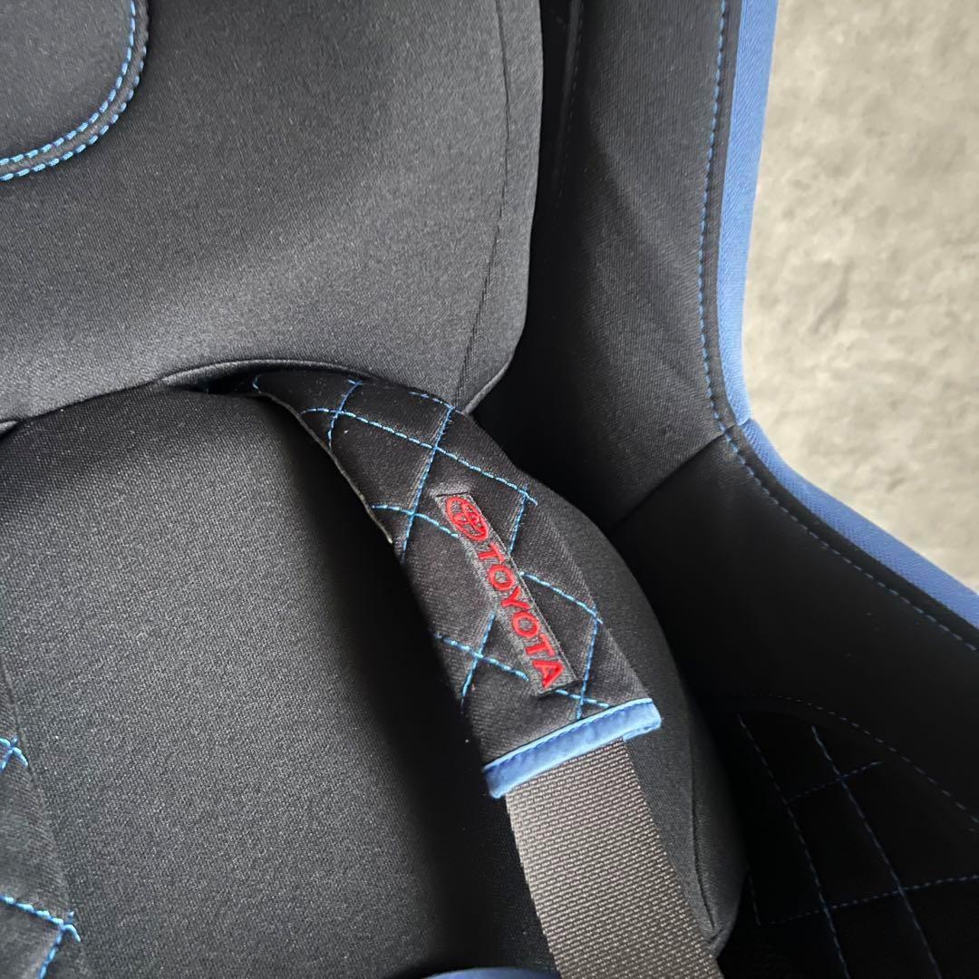 【極美品】 TOYOTA 純正 チャイルドシート NEO G-CHILD ISO