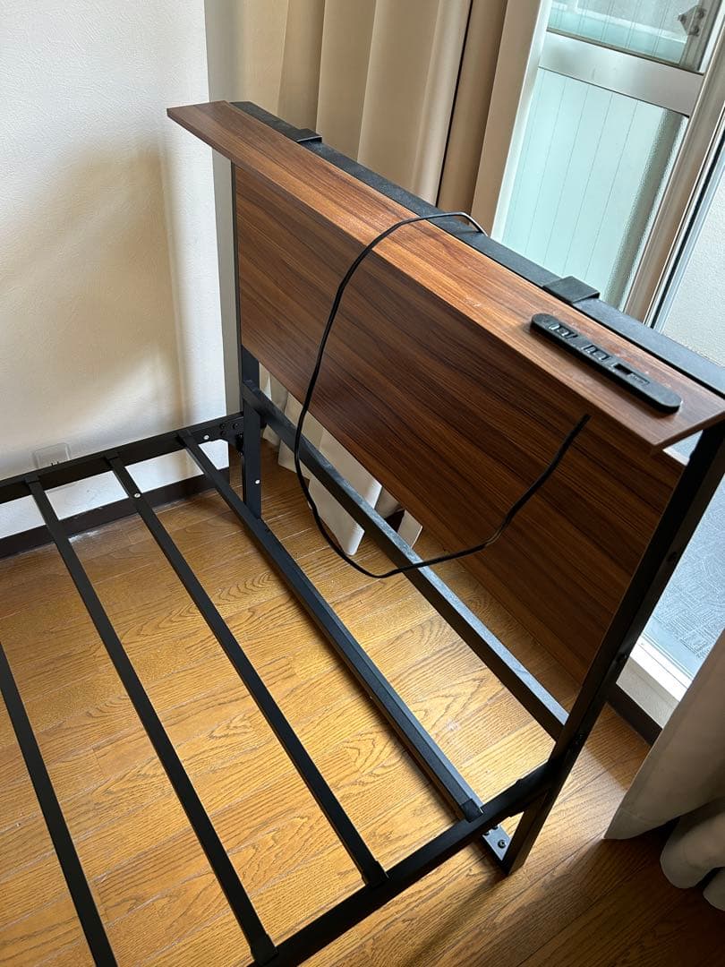 シングルベッドフレーム スチール・木製ヘッドボード