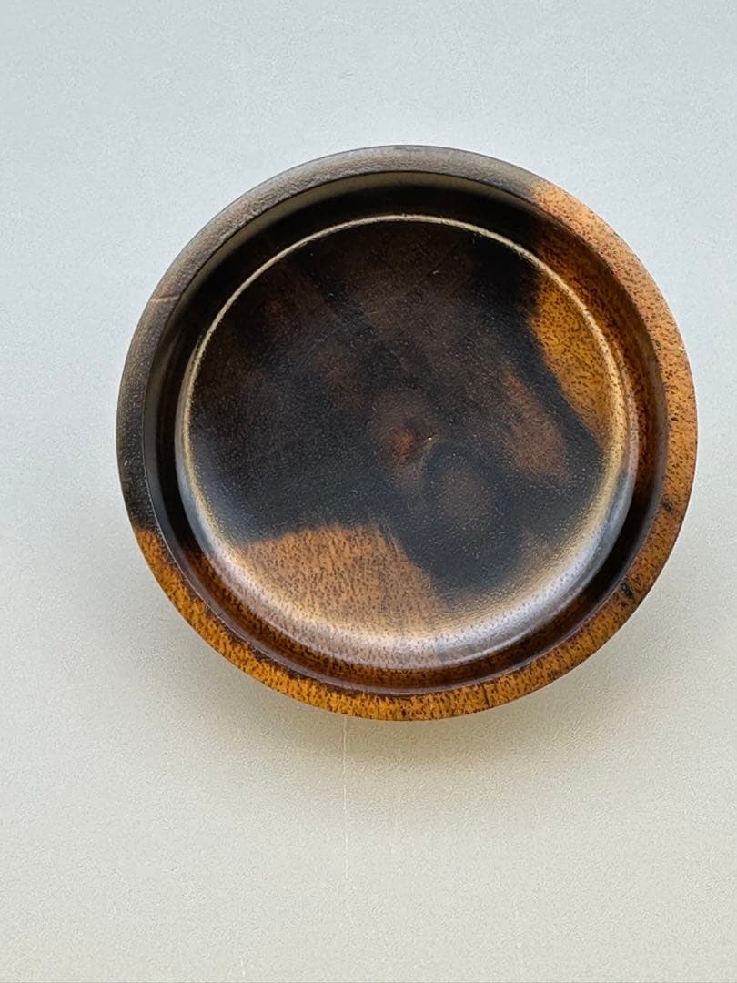 茶道具　香合　土井義峰　菊彫根来