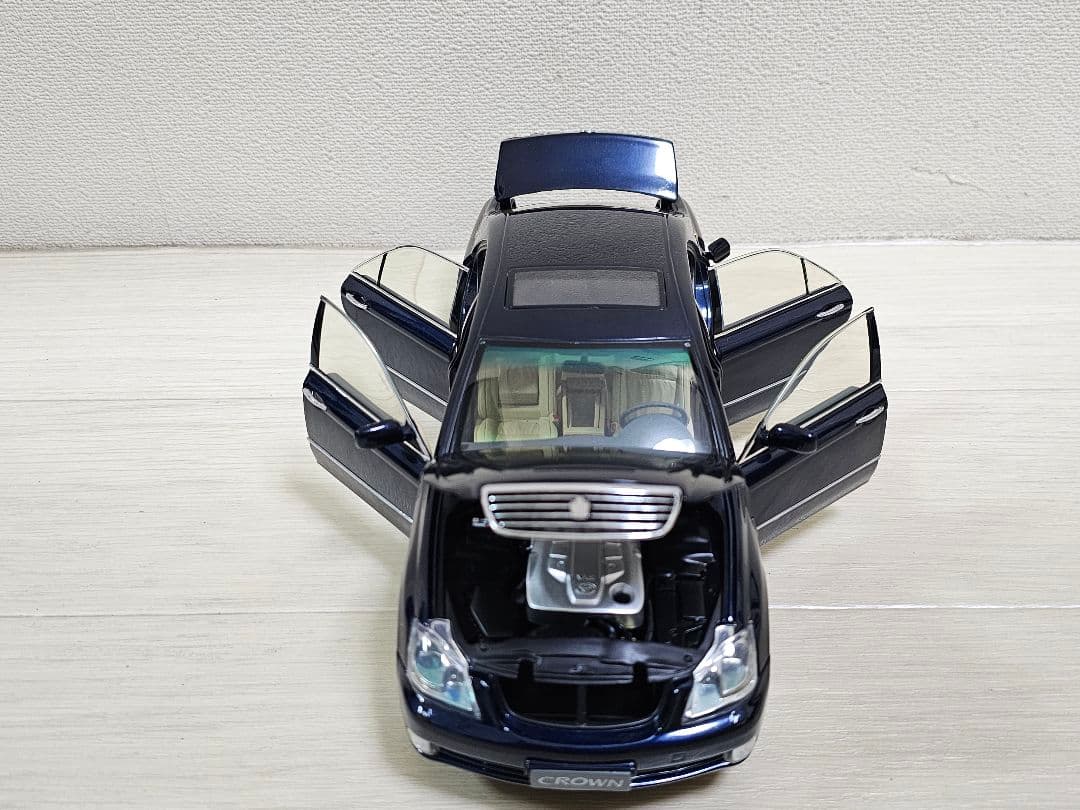 トヨタ 18クラウン ミニカー ダークブルー
