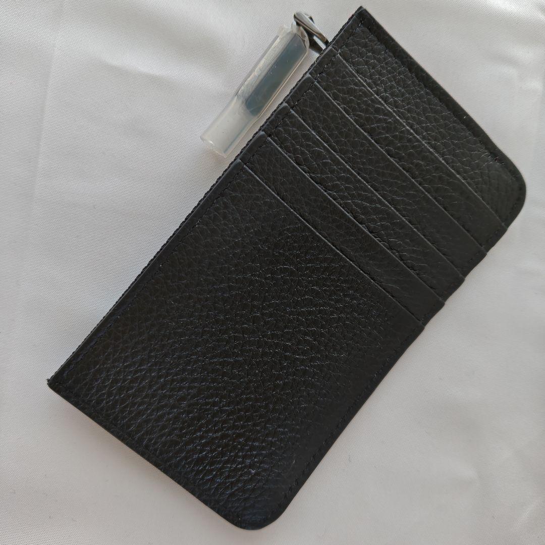 新品未使用品 クリスチャンルブタン カード ケース フラグメントケース