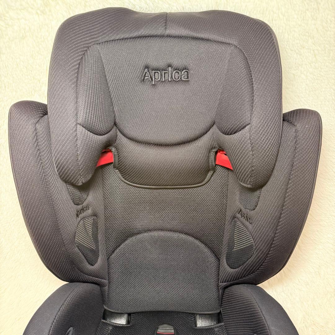 Aprica ジュニアシート ブラック エアグルーヴプラス - メルカリ