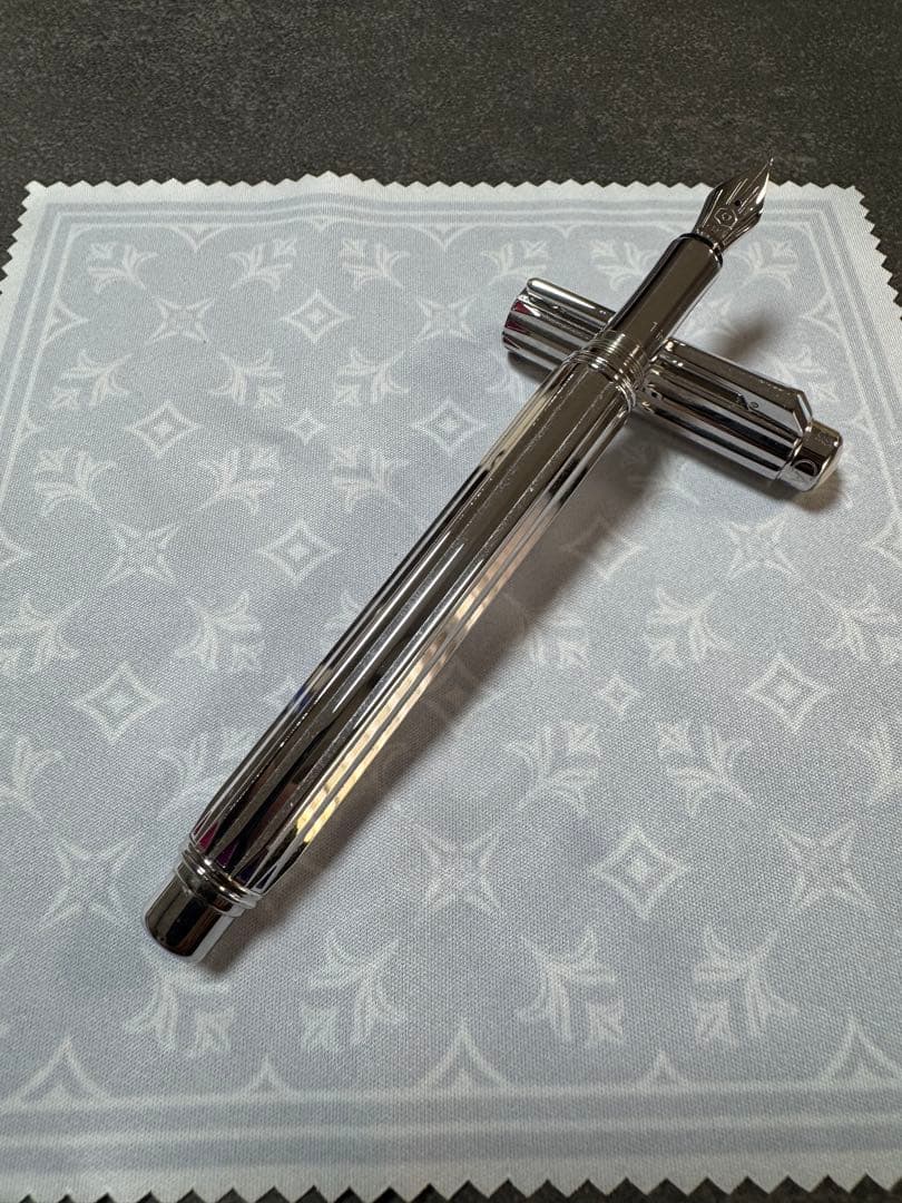 バリアス レインボー 万年筆　yoshiki0merlot