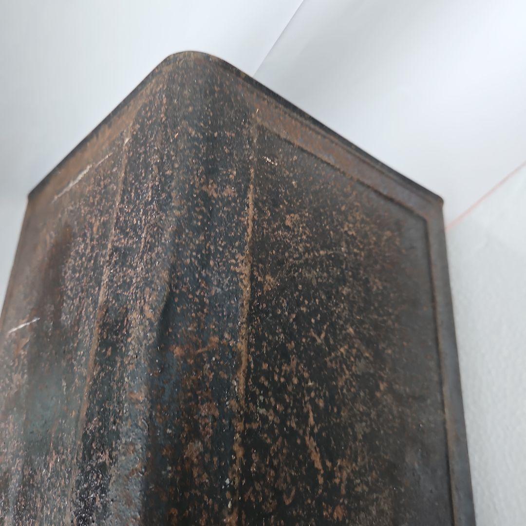 せんべい容器 黒と赤の金属製 せんべい容器 黒と赤の金属製