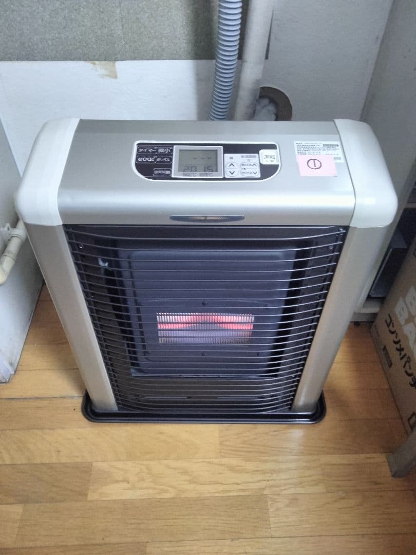 サンポットFF石油ストーブゼータス！品番「FFR‐563SX」2017年式中古品