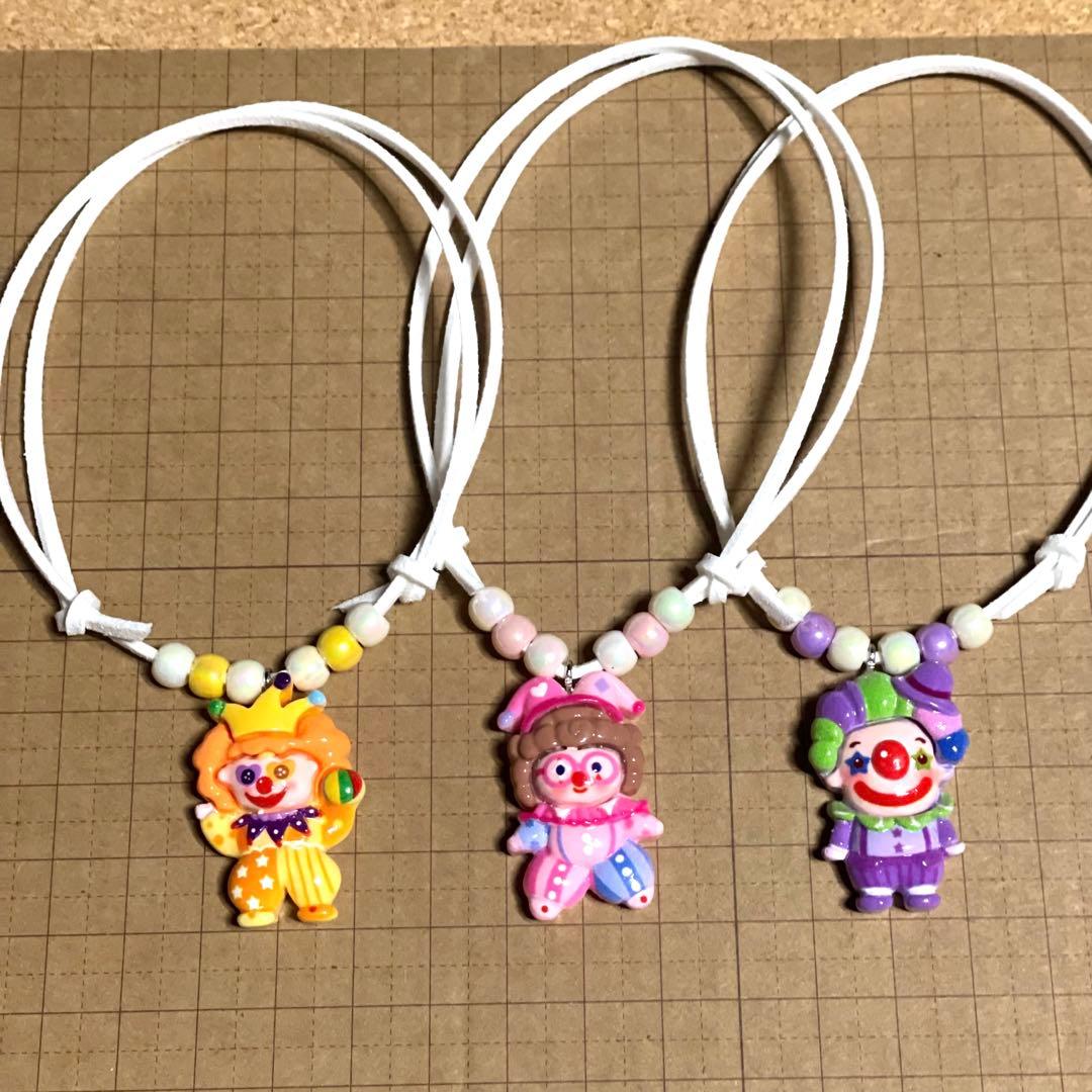 トリミング チョーカー【ピエロさんたち】10本 - メルカリ