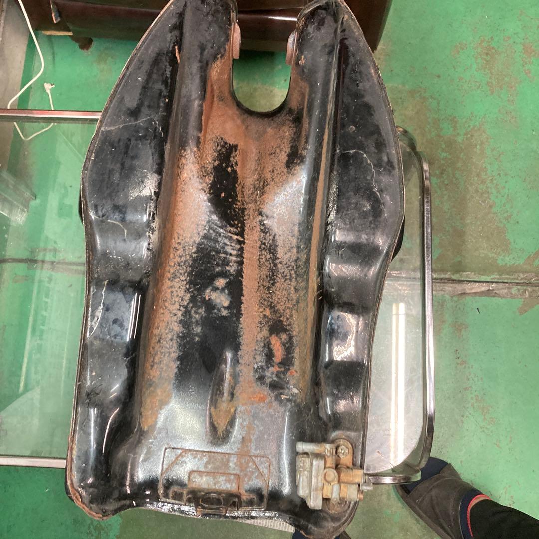 SUZUKI GSX400,250eザリバイクタンク 黒 錆あり