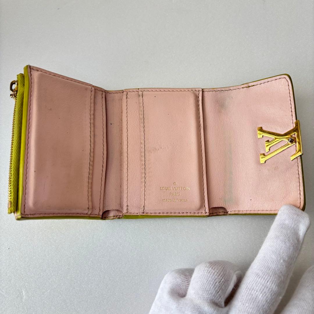 ルイヴィトン 財布　カプシーヌ　三つ折り　ミニウォレット イエロー　黄緑