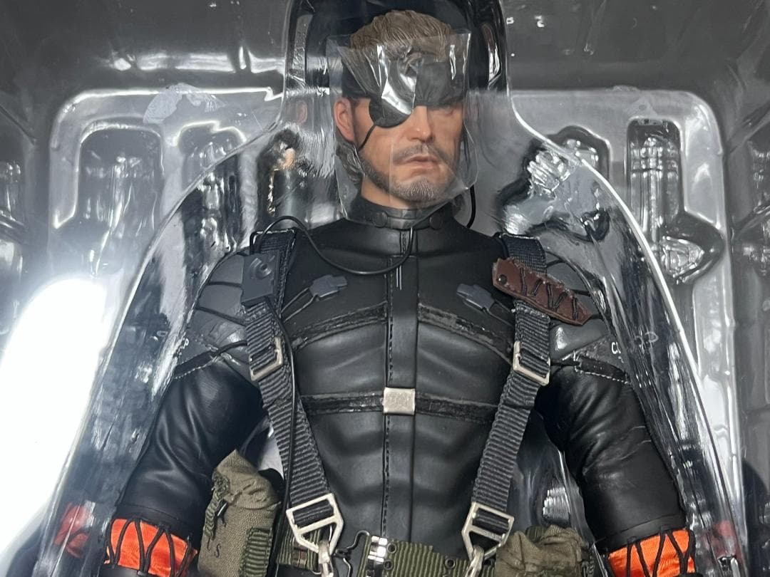 ホットトイズ ビデオゲームマスターピース メタルギアソリッド スネーク スーツ版