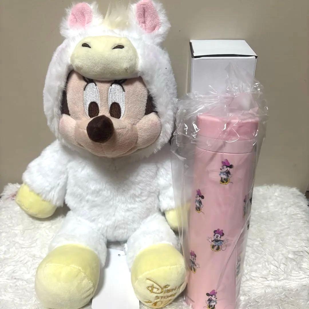 ディズニーストア 福袋 ミニー 干支ぬいぐるみ ステンレスボトル 馬