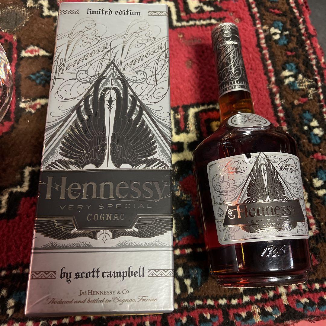 ヘネシーベリースペシャル by スコットキャンベル