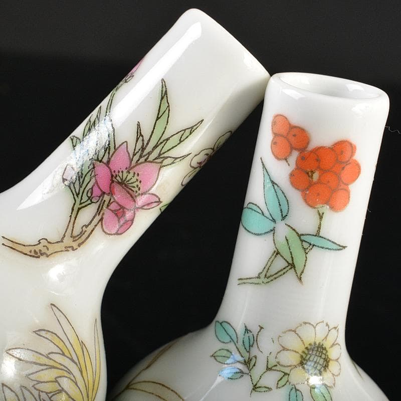 中国 中国景徳鎮款 粉彩 花文 小瓶 2点まとめて V R6648 - メルカリ