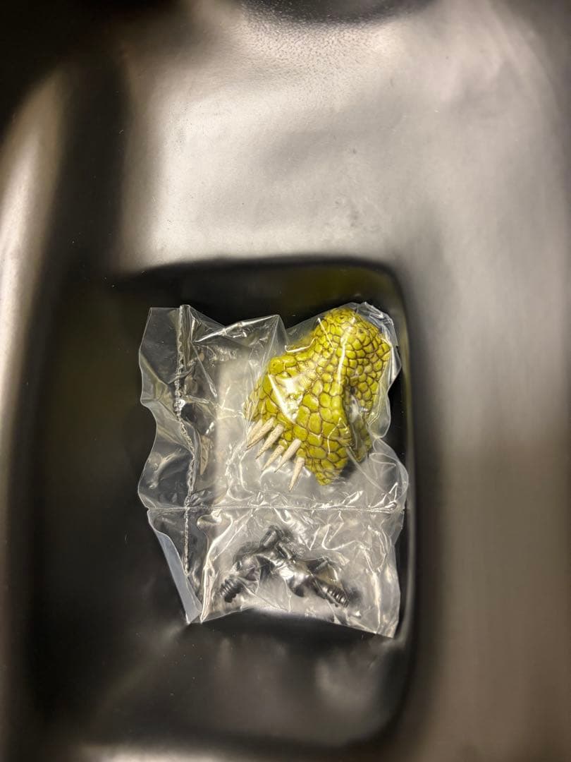 【MHz限定 DX版】threezero ドロヘドロ カイマン 1/6フィギュア