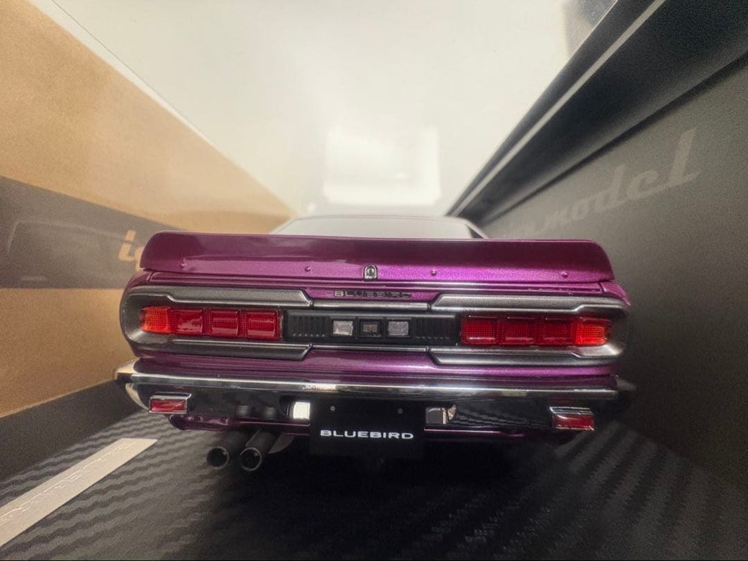 ミニカー IG3171 1/18 Nissan Bluebird U 2000GTX