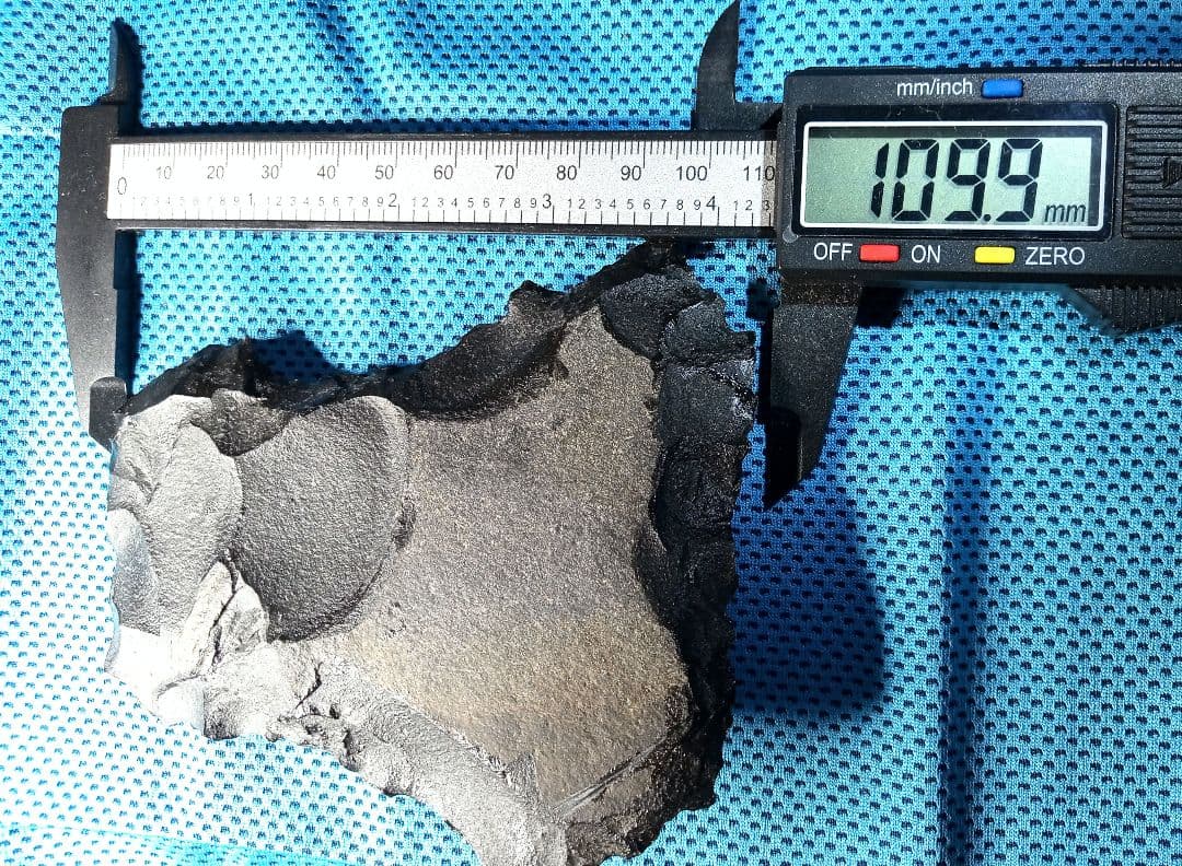 握り斧 サヌカイト 石器 360 c 模写 握槌