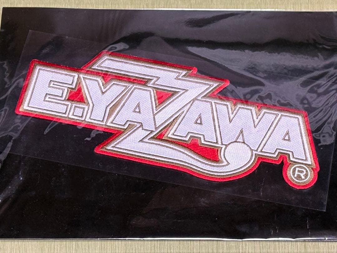 矢沢永吉 BIG刺繍ワッペンシール ロゴ ホワイト/ゴールド/レッド 矢沢永吉 BIG刺繍ワッペンシール ロゴ ホワイト/ゴールド/レッド