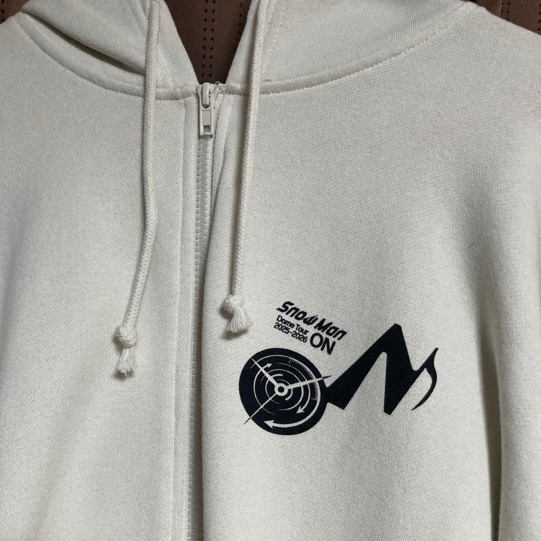 SnowMan ON パーカー いつもより大きいサイズ(XL) - メルカリ