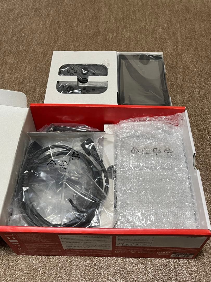 Nintendo Switch 本体 バッテリー強化版 動作確認・初期化済