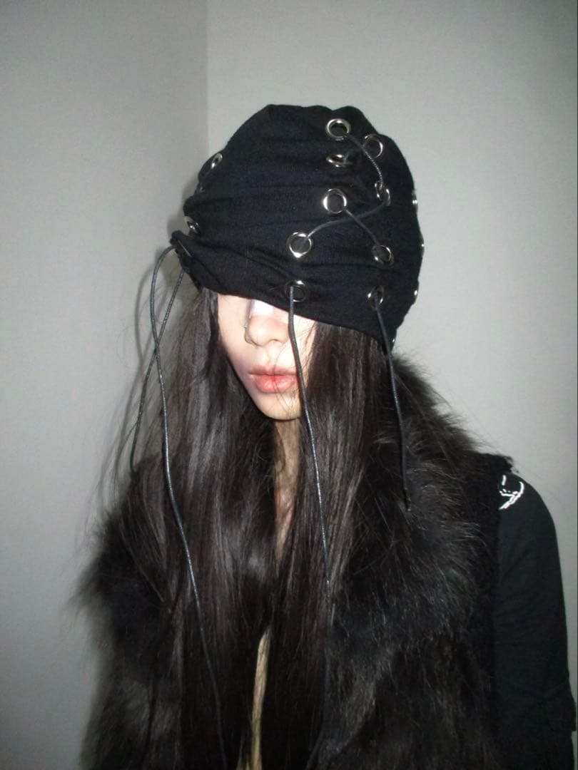 モード】KUIN KISSA Block core銀抜き穴ビーニー 平成ギャル｜モード